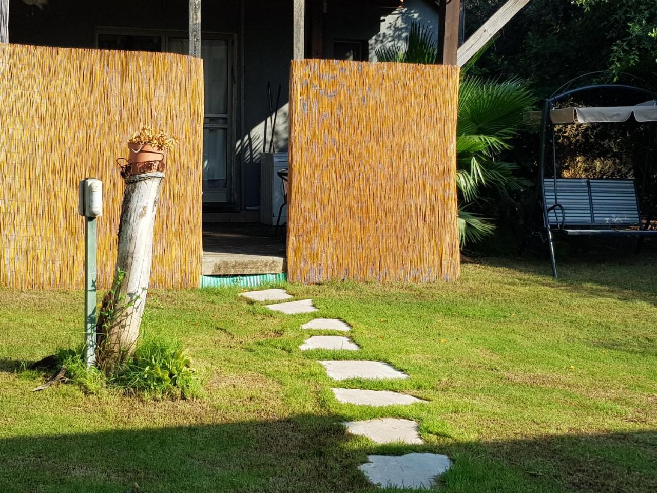 A Pastoral B & B Giv'at Ada Exterior foto